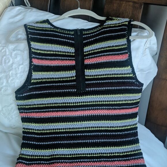 Rachel Roy Crochet Long Sleeveless Top - Picture 3 of 10